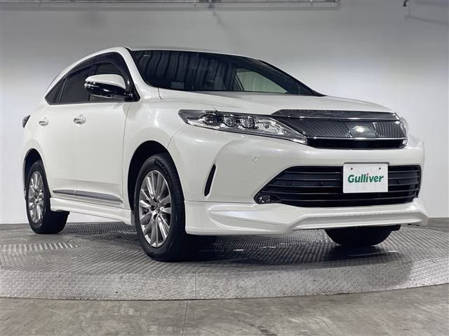 TOYOTA HARRIER