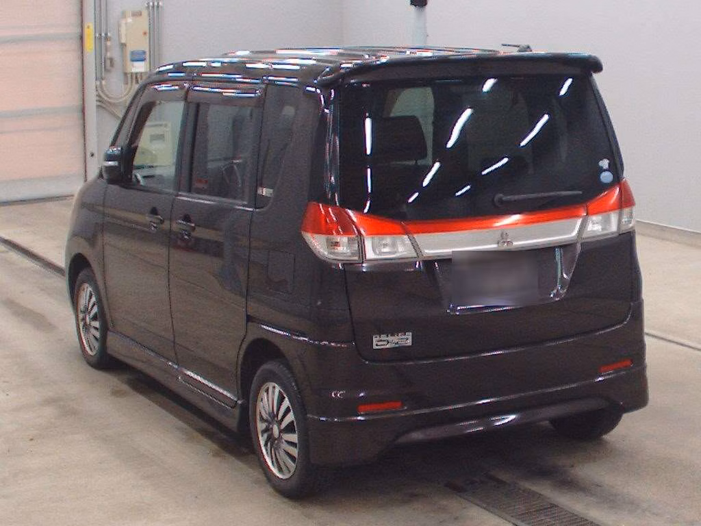 MITSUBISHI DELICA D:2