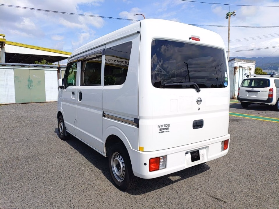 NISSAN NV100 CLIPPER