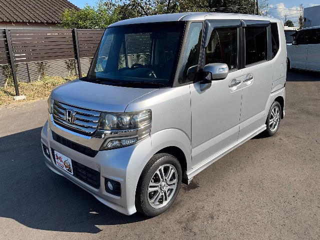 HONDA N-BOX