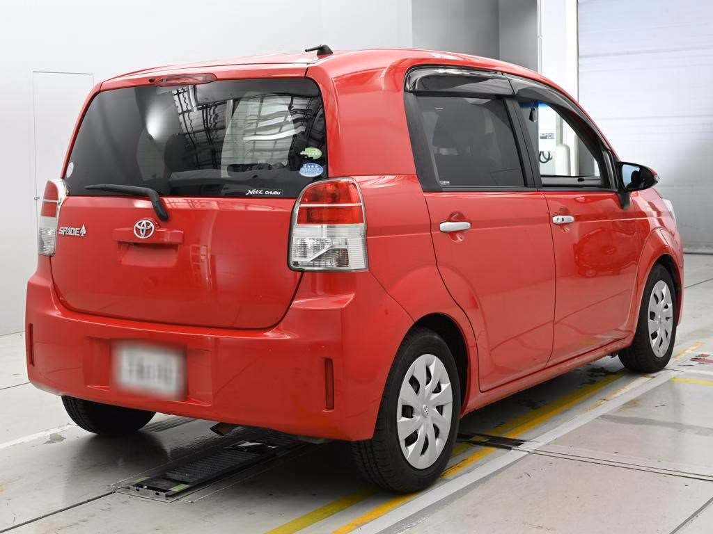 TOYOTA SPADE