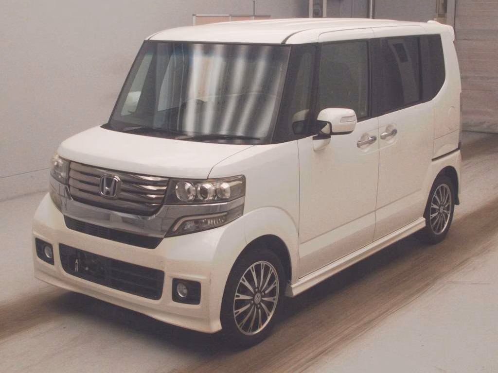 HONDA N-BOX
