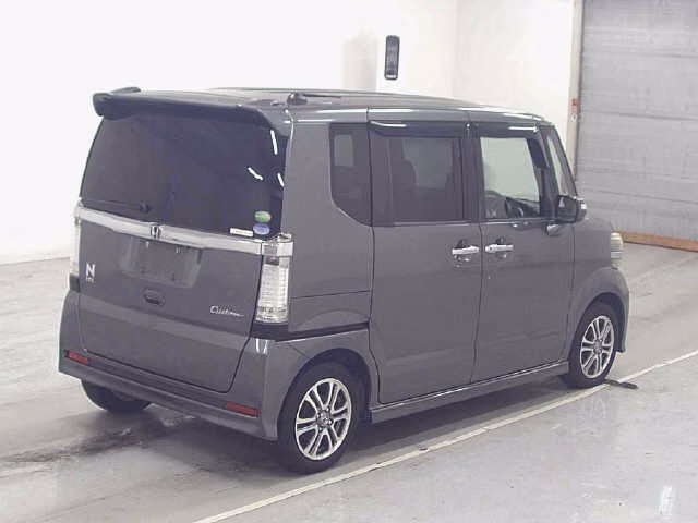 HONDA N-BOX