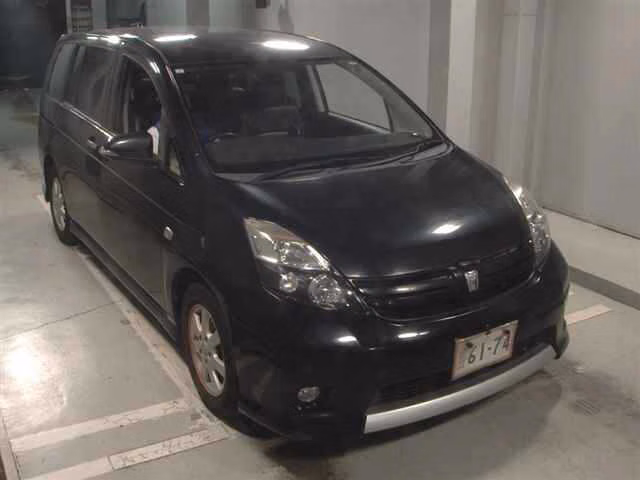 TOYOTA ISIS