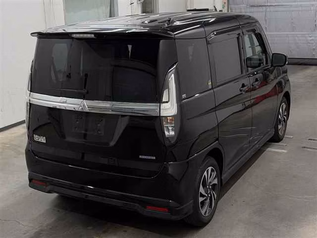 MITSUBISHI DELICA D:2