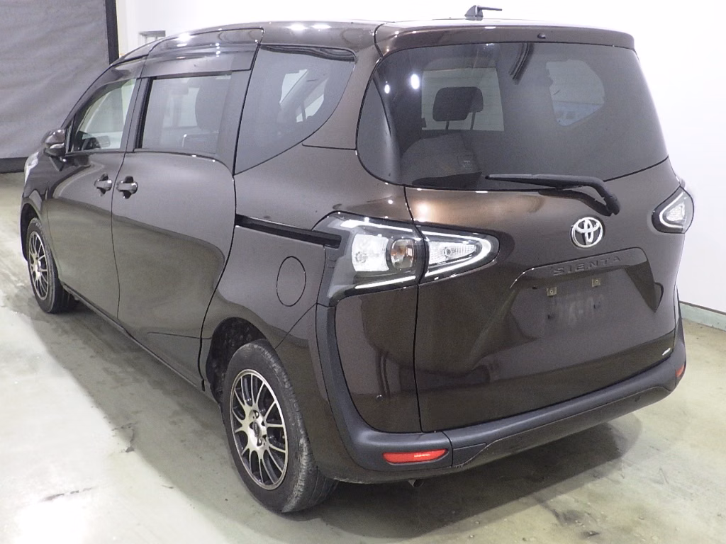 TOYOTA SIENTA
