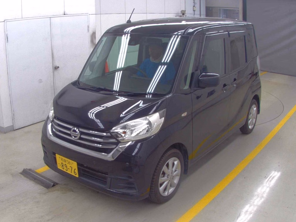 NISSAN DAYZ ROOX