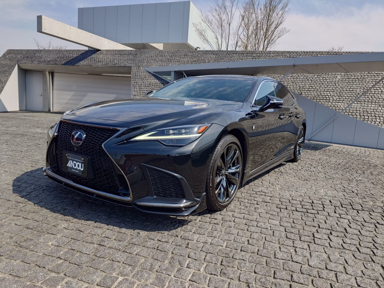Lexus LS500h