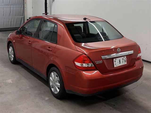 NISSAN TIIDA LATIO
