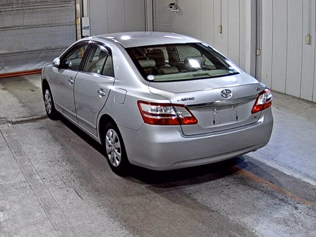 TOYOTA PREMIO