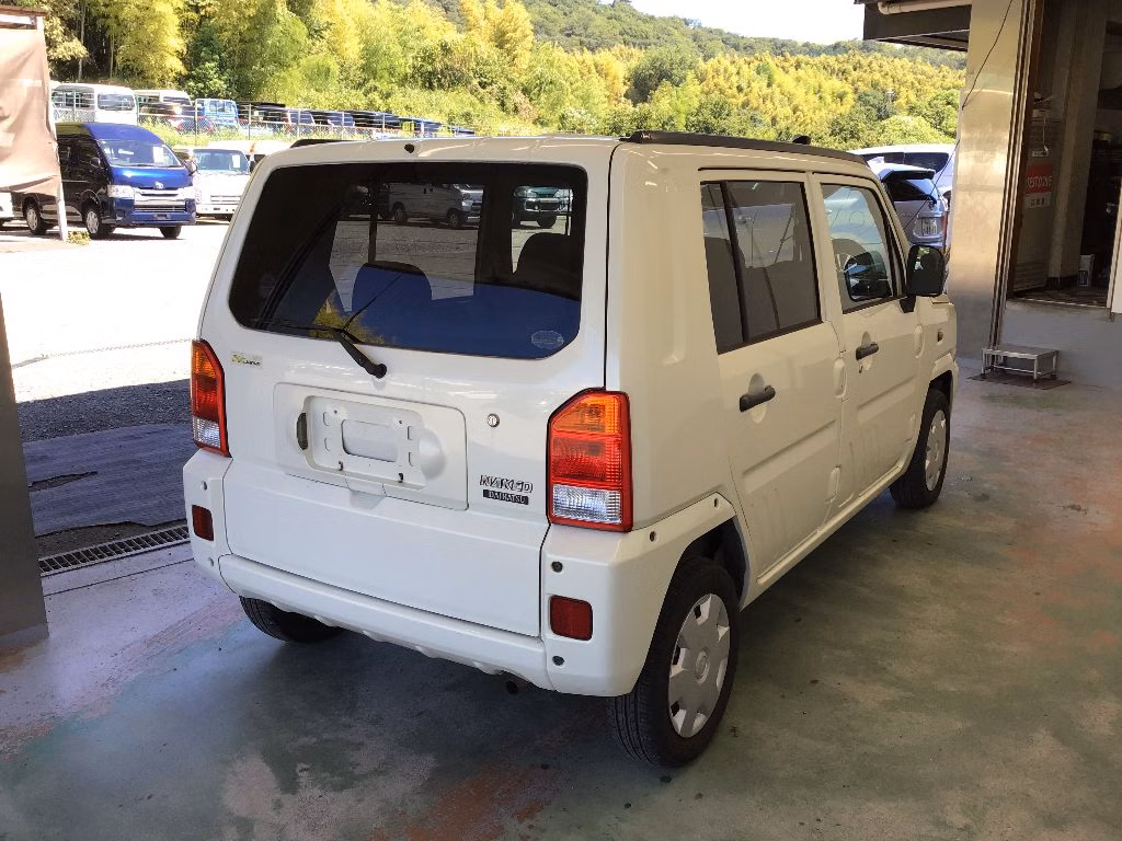 DAIHATSU NAKED