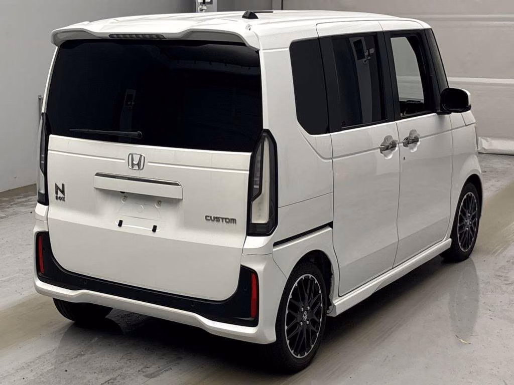 HONDA N-BOX