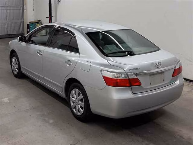 TOYOTA PREMIO