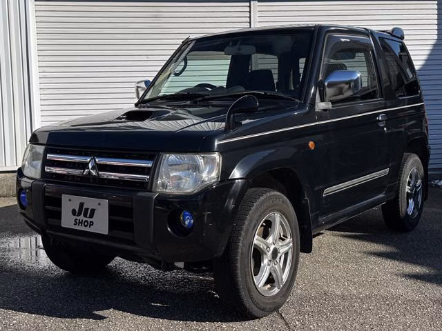MITSUBISHI PAJERO MINI