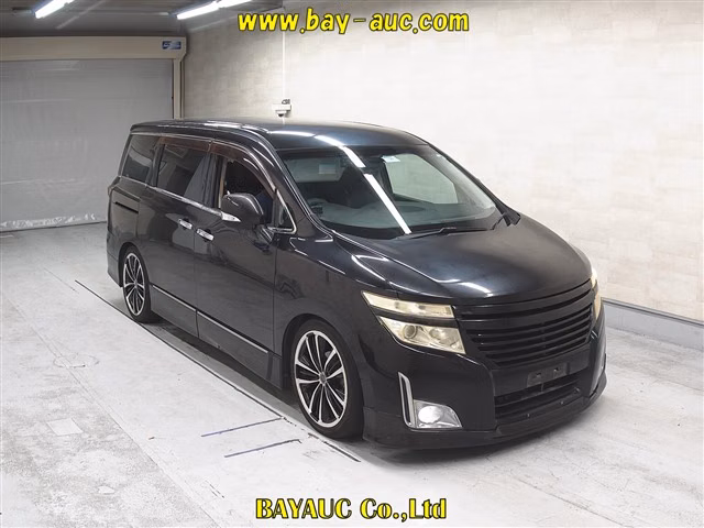 NISSAN ELGRAND