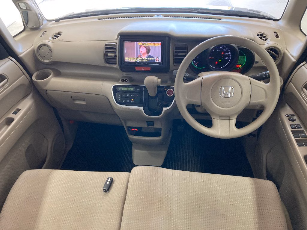 HONDA N-BOX