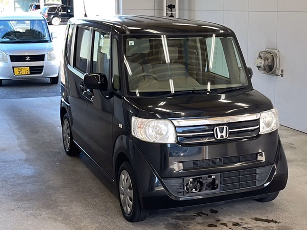 HONDA N-BOX