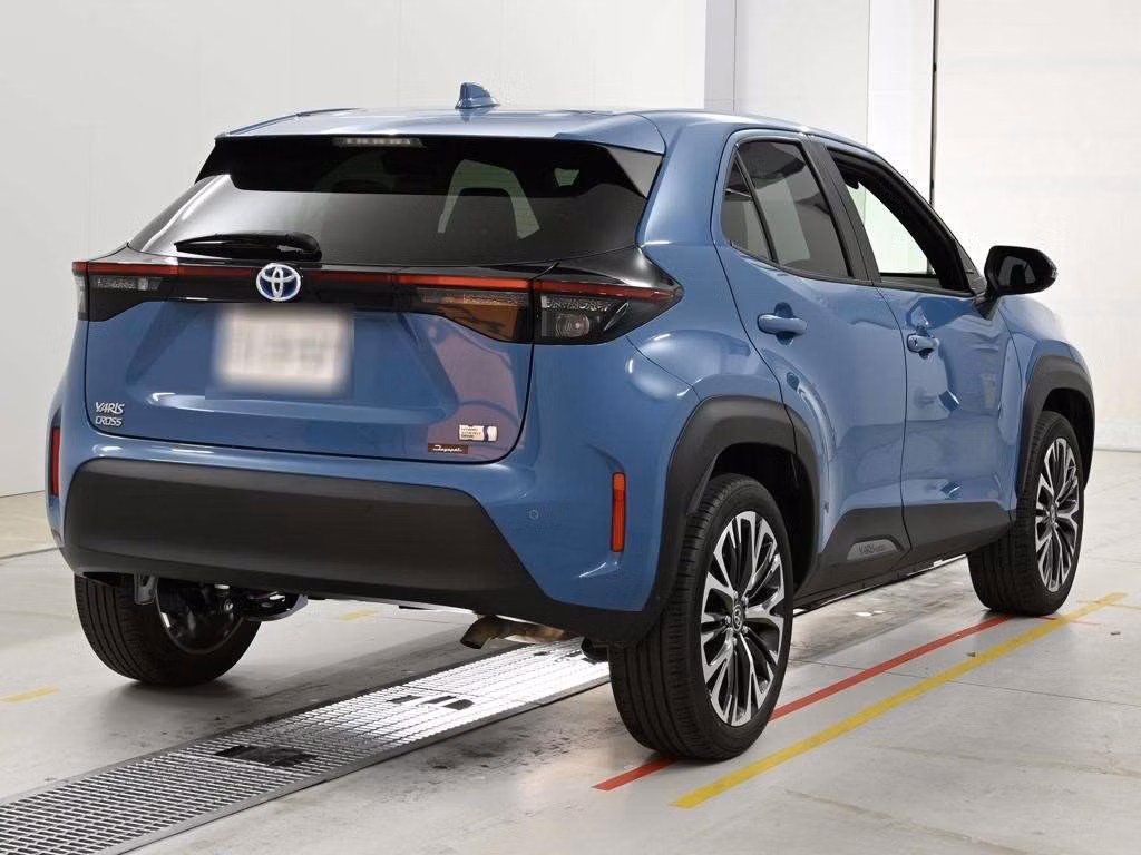 TOYOTA YARIS CROSS