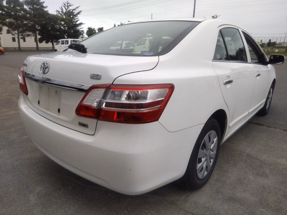 TOYOTA PREMIO