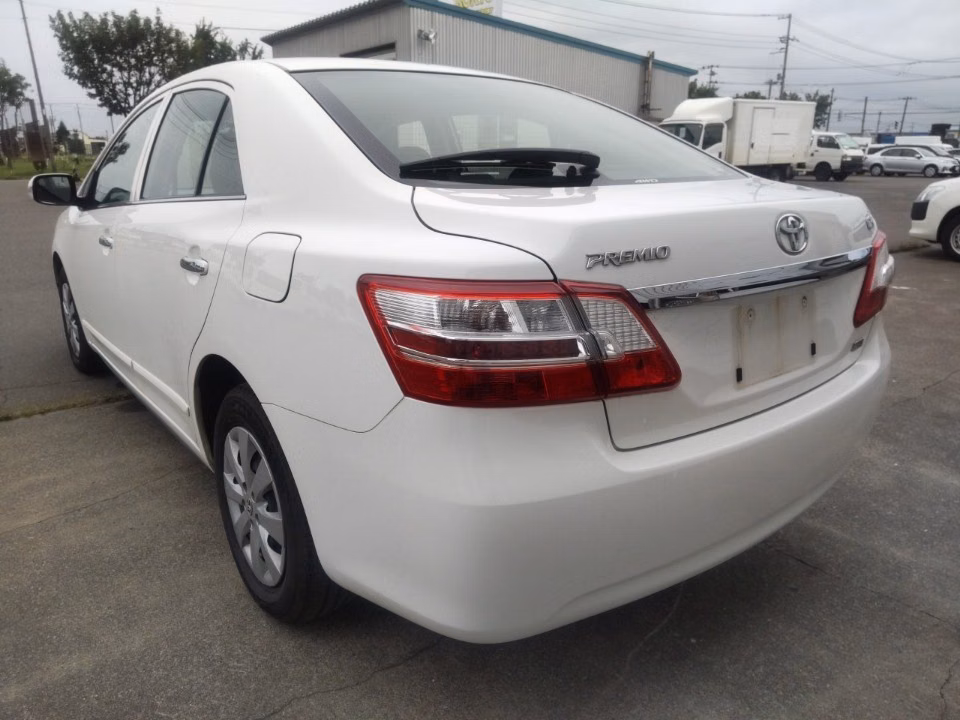 TOYOTA PREMIO