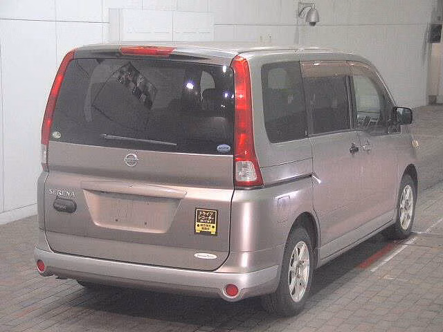 NISSAN SERENA