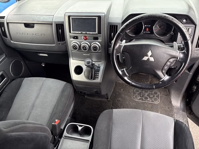 MITSUBISHI DELICA D:5