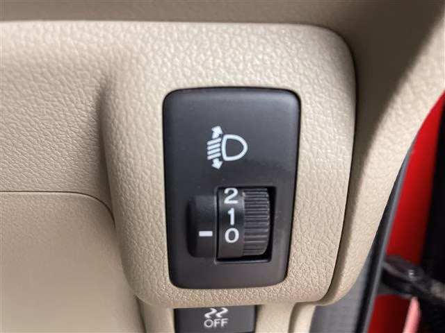 HONDA N-BOX SLASH