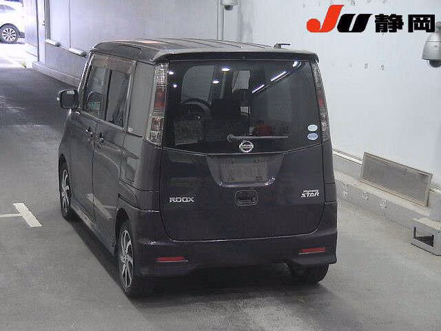 NISSAN ROOX