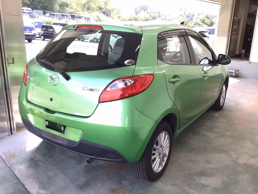 MAZDA DEMIO
