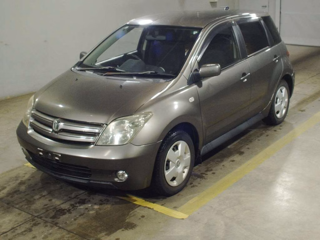 TOYOTA IST