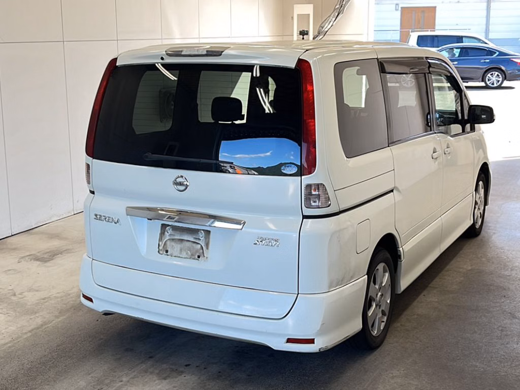 NISSAN SERENA