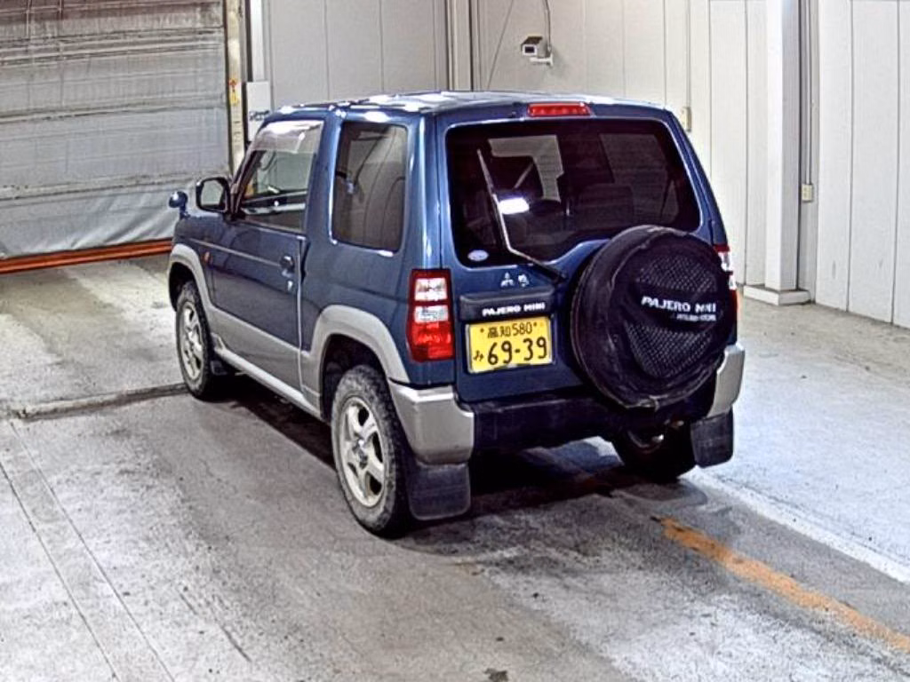 MITSUBISHI PAJERO MINI