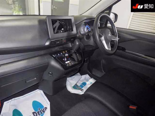 MITSUBISHI EK X