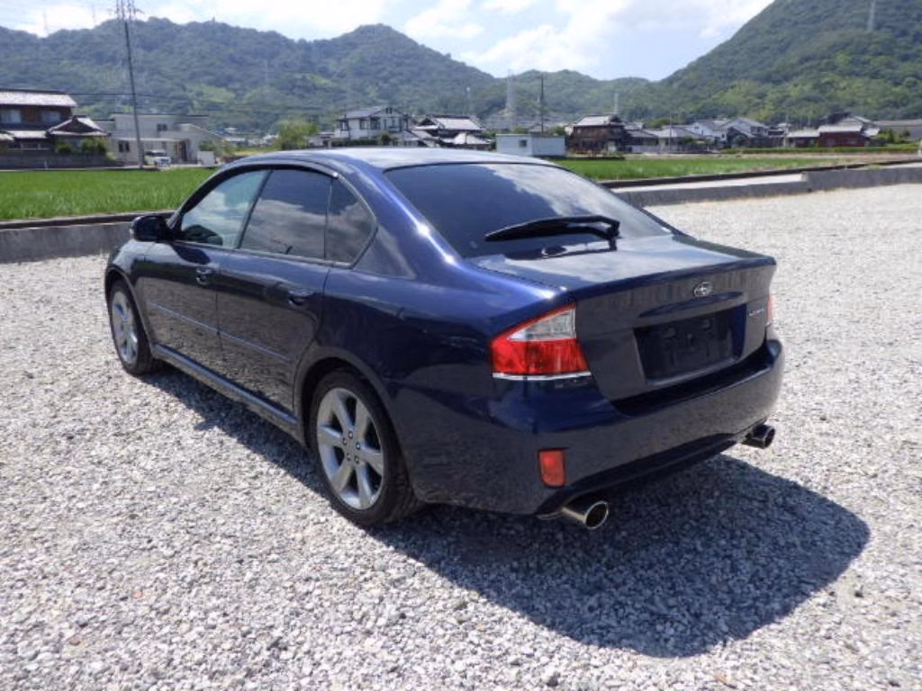 SUBARU LEGACY B4