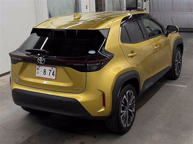 TOYOTA YARIS CROSS
