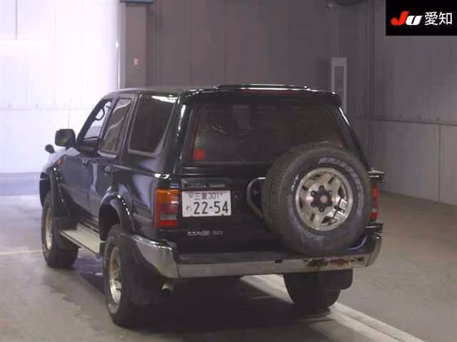 TOYOTA HILUX SURF