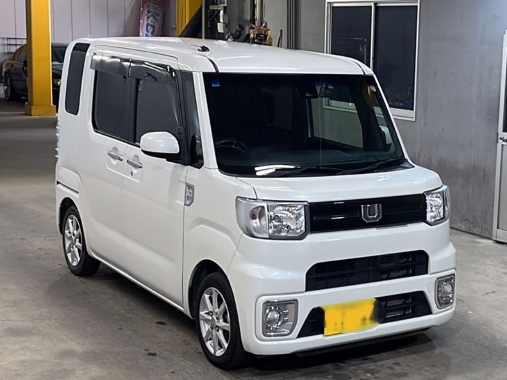 DAIHATSU WAKE