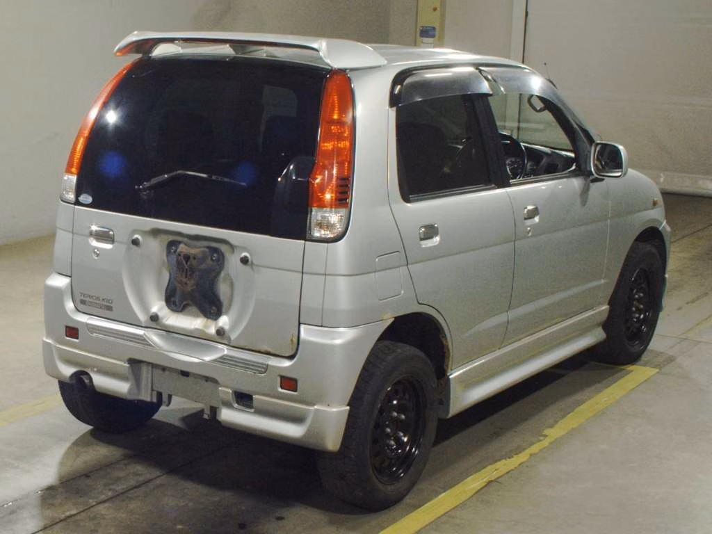 DAIHATSU TERIOS KID