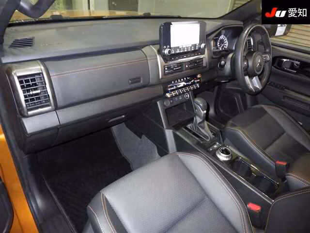 MITSUBISHI TRITON