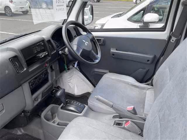 MITSUBISHI MINICAB