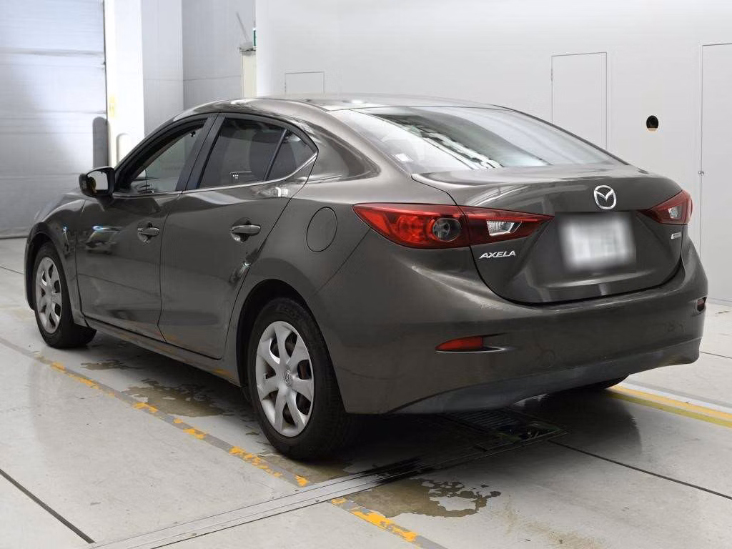 MAZDA AXELA