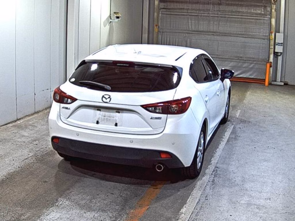 MAZDA AXELA