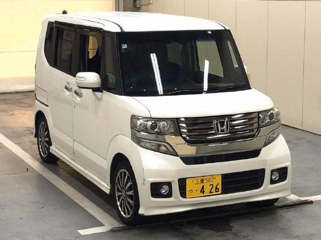 HONDA N-BOX