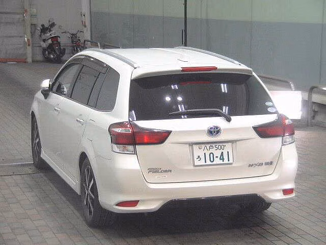 TOYOTA COROLLA FIELDER