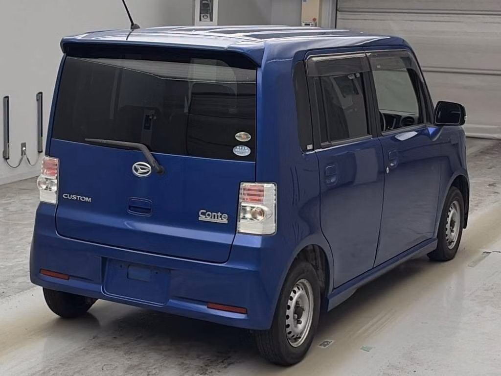 DAIHATSU MOVE CONTE