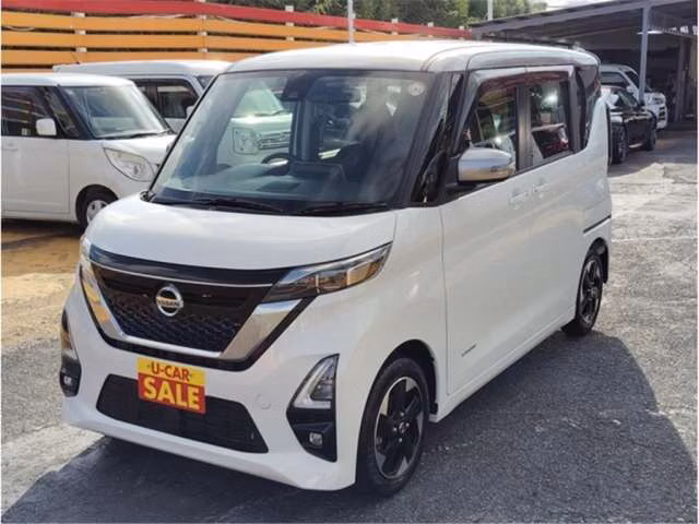 NISSAN ROOX