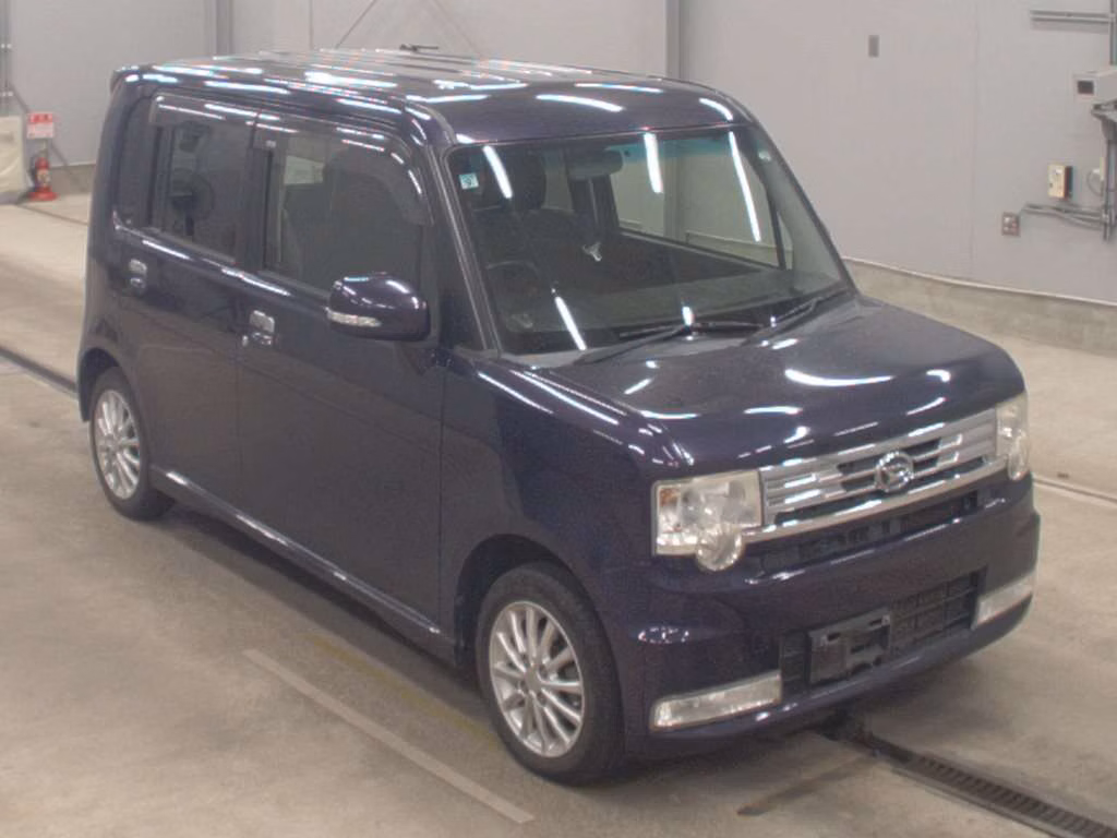 DAIHATSU MOVE CONTE