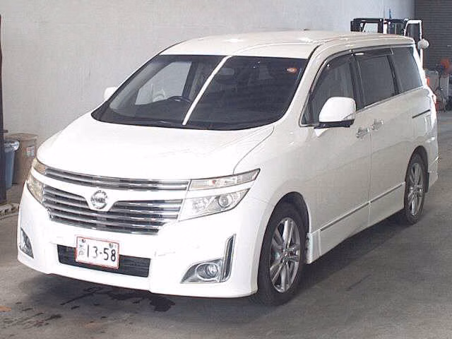 NISSAN ELGRAND