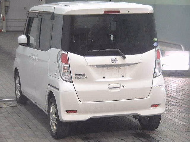 NISSAN DAYZ ROOX