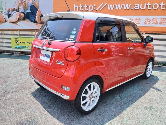 DAIHATSU CAST